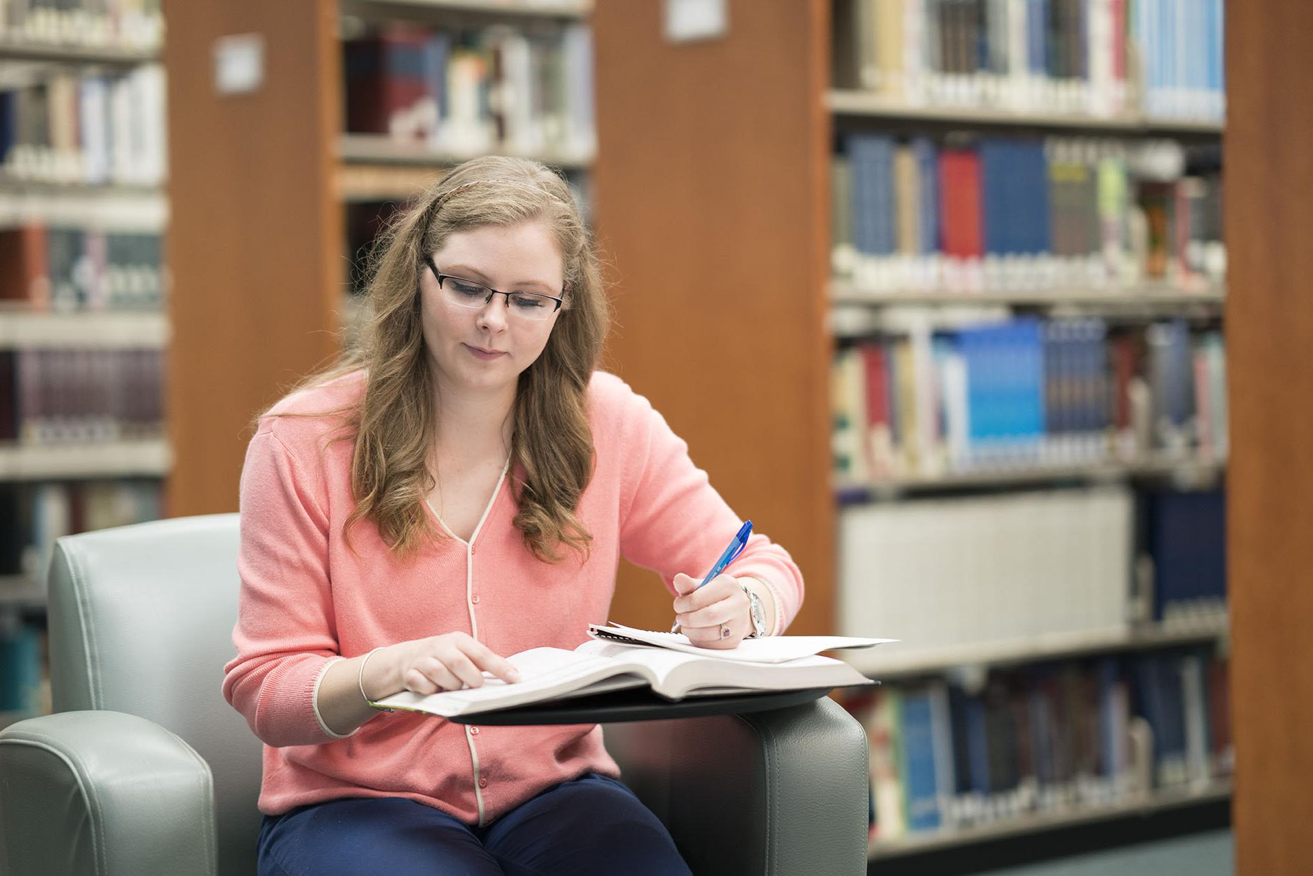 Student Studying in Kares Library